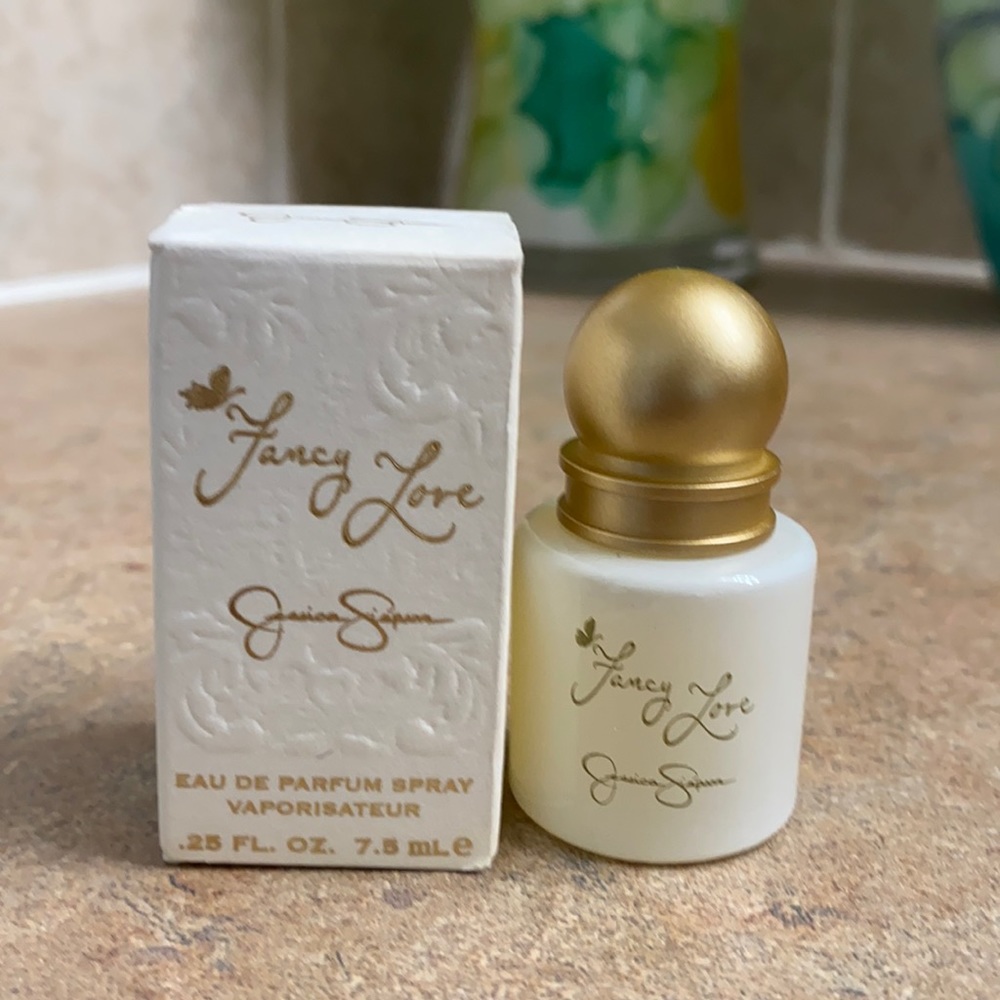 Mini fragrance bottle